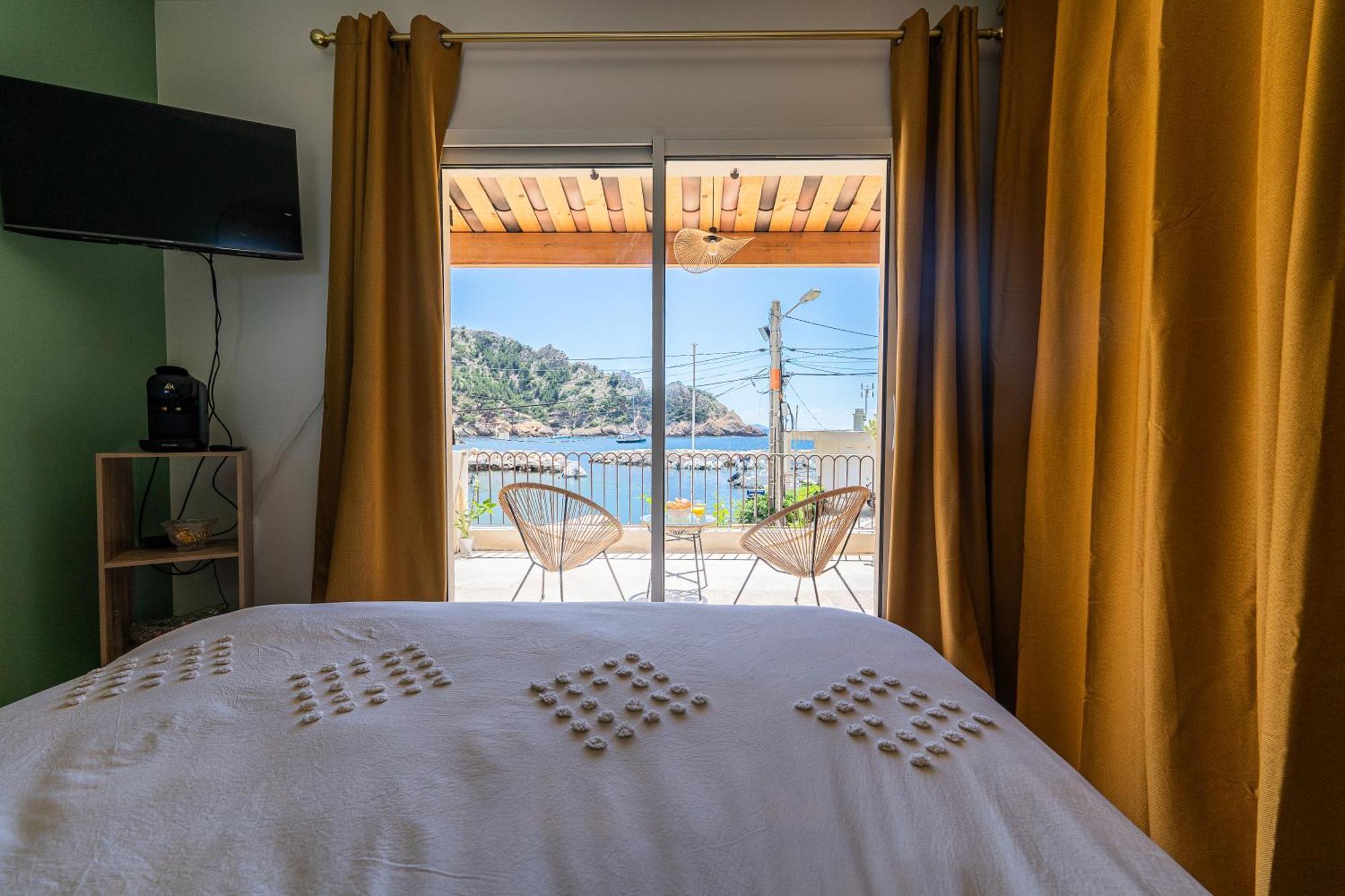 فيلا Le Cabanon - Les Pieds Dans L'Eau - Calanques - Wifi إنسويس-لا-رودون الغرفة الصورة