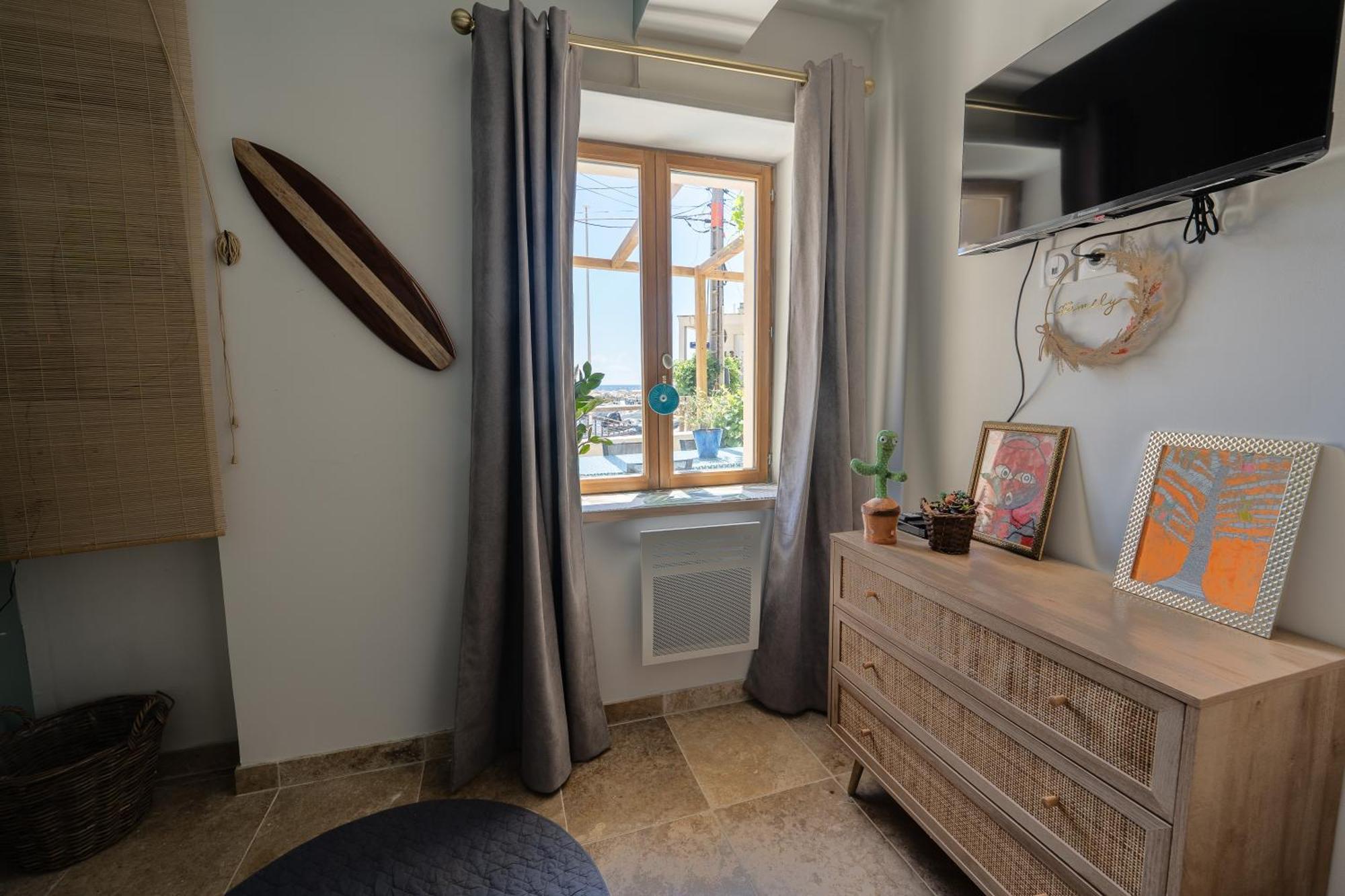 فيلا Le Cabanon - Les Pieds Dans L'Eau - Calanques - Wifi إنسويس-لا-رودون الغرفة الصورة